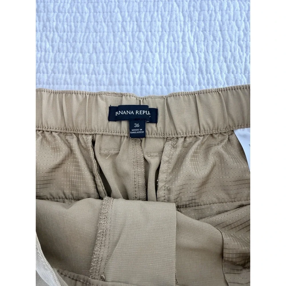 Banana Republic Core Temp‎ Khaki Tan Ripstop Shorts Mens 36 Elastic Back Stretch